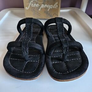Women's 6.5 Free People Black Suede Slide Thong Hadden Sandals